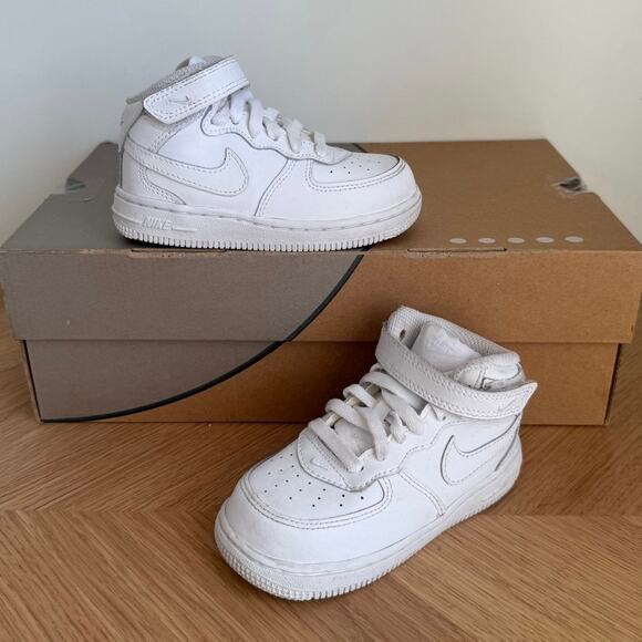 Nike Air Force 1 Mid ‘Triple White’ Toddler Sneakers - SZ 8 C - Picture 2 of 14